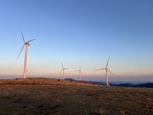 Съобщава се, че китайската Geely ще произвежда и продава автомобили с Renault в Бразилия · TechNode