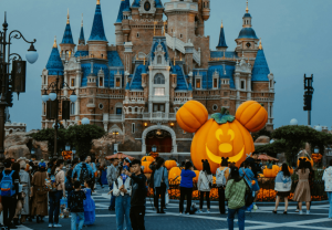 15 Best Events for Halloween in Paris 2025