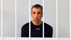 Френски велосипедист, освободен от Русия, казва, че задържането е било „странно преживяване“