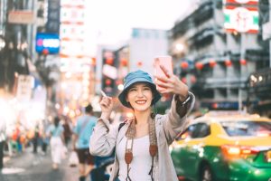 Stay Connected Anywhere: 6 eSIM Providers Every Traveler Should Know in 2025