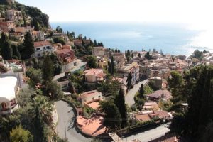 Taormina Travel Guide: Best Viewpoints, Restaurants, Top Attractions