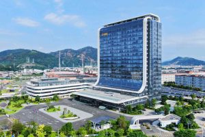 CATL сключва сделка за първия 24/7 възобновяем проект в ОАЕ